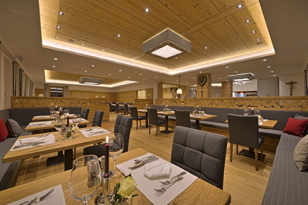 Hotel Kristall 그로살 외부 사진