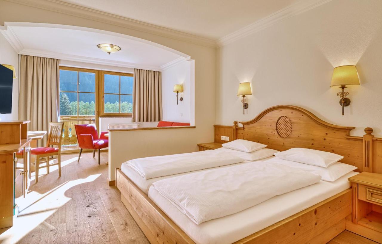 Hotel Kristall 그로살 외부 사진